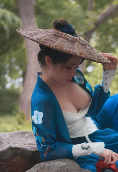年轻的小婊2中文版
