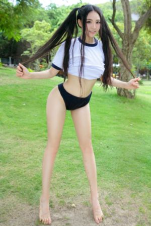 女同学3