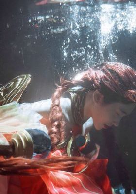 息与子浴中猛烈交尾